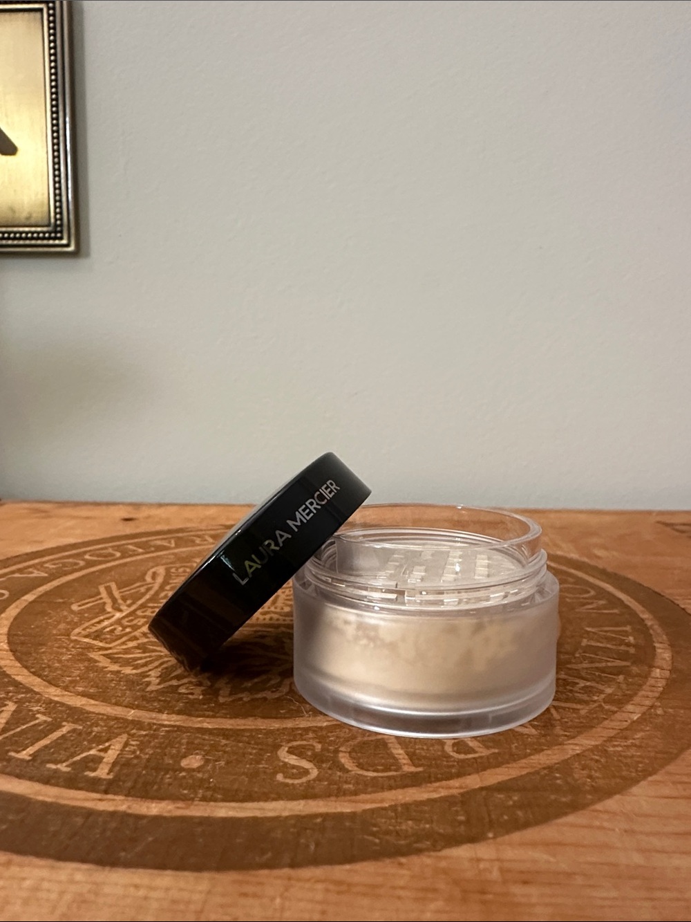 Laura Mercier Translucent Loose Setting Powder - NWOT
